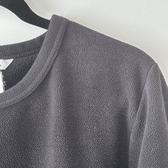 Vanity Fair Black Fleece Crewneck Top - Picture 5 of 15